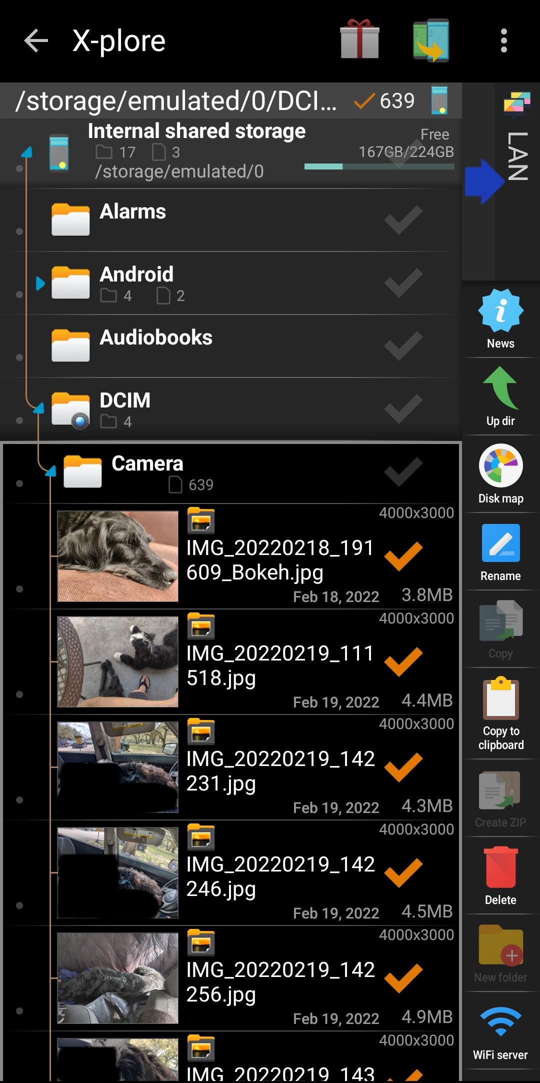 Selecting share folder to transfer files into in X-plore File Manager Selecting share folder to transfer files into in X-plore File Manager.